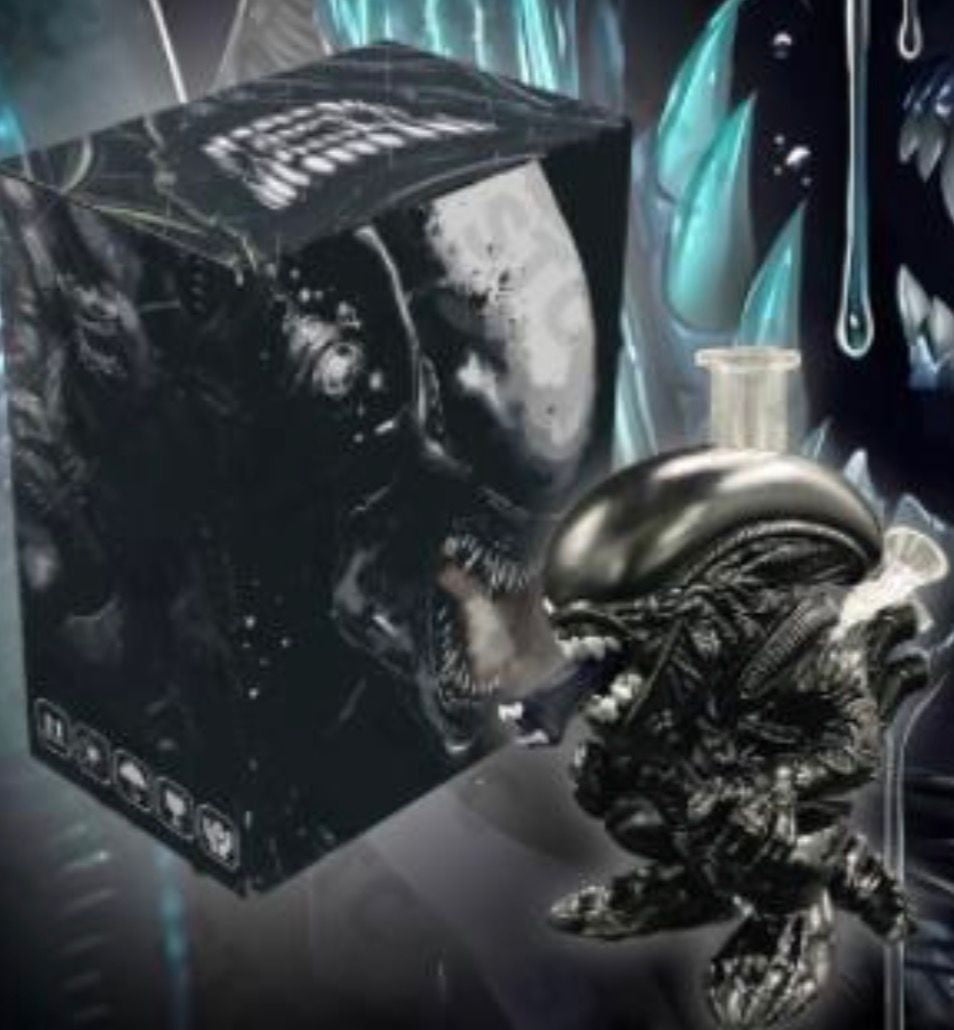 Glass Water Pipe - Longhead Crawler (12")