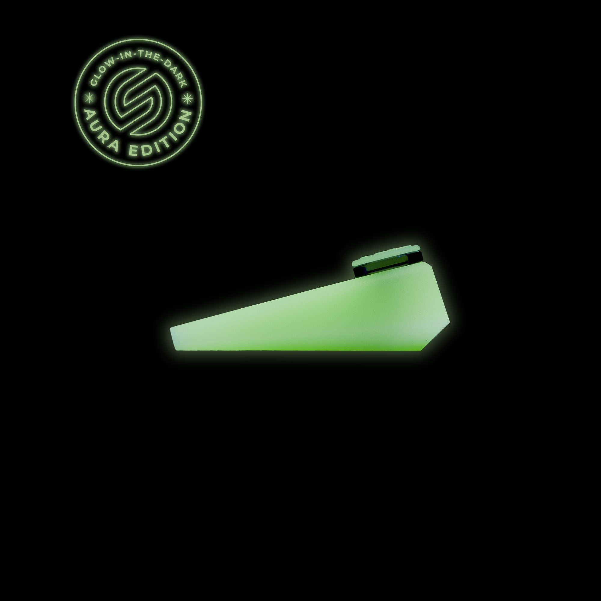 SOFTGLASS AURA TOKEN HAND PIPE